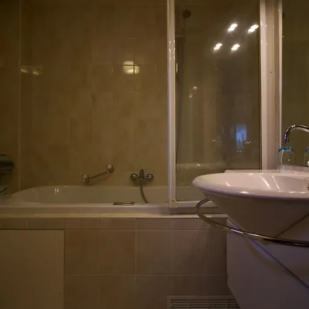 De Gravin 3*