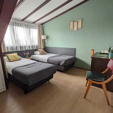 De Gravin Szálloda 3*